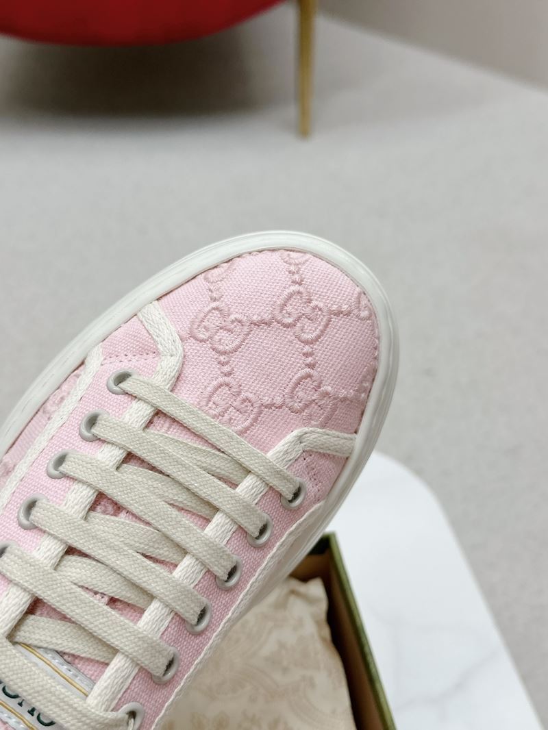 Gucci Low Shoes